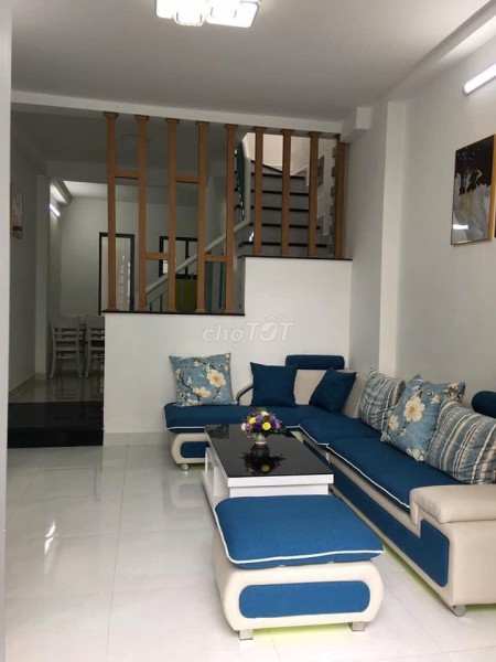 Nguyên căn chủ cần cho thuê nhà rộng 30m2, giá 8.5 triệu/tháng hẻm, Bạch Đằng, Bình Thạnh