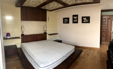 Nhà nguyên căn hẻm xe hơi Nơ Trang Long trệt, 3 lầu đúc, sân thượng