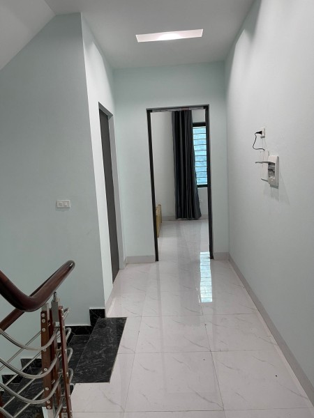 Cho thuê nhà làm văn phòng Tây Mỗ giá cho thuê 15 triệu/tháng, khu dân cư đông đúc, 350m2, 5 phòng ngủ, 5 toilet