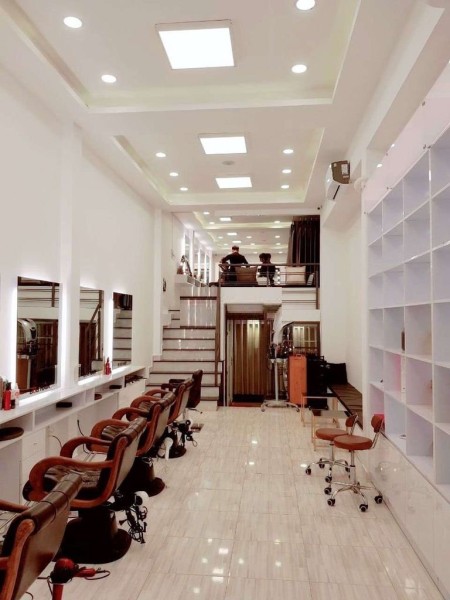 Nhà nguyên căn Lê Văn Sỹ 4-5x20 2 tầng hầm căn góc kinh doanh thuận tiện