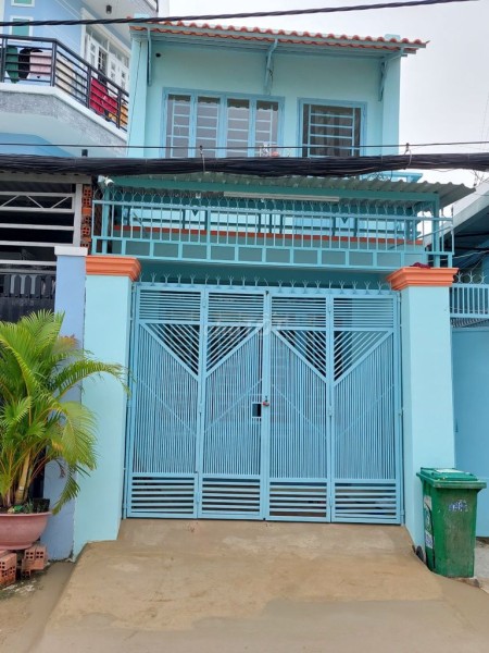 Hẻm 860 Huỳnh Tấn Phát, Quận 7 dtsd 24m2, 1 trệt, 1 lầu, giá 5 triệu/tháng, lhcc