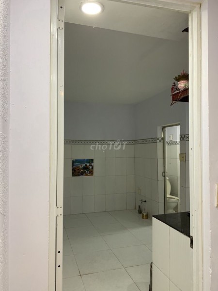 Cho thuê nhà mới Đường Lê Hồng Phong, 1 trệt 1 lầu 2pn 2wc, diện tích 3.5x10m, giá 10 triệu