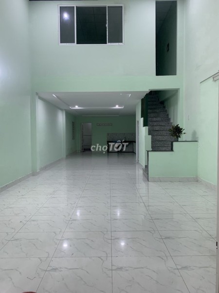 Cho thuê nhà Quận Thủ Đức rộng 145m2, 2 tầng đúc, giá 15 triệu/tháng, lh 0901314501
