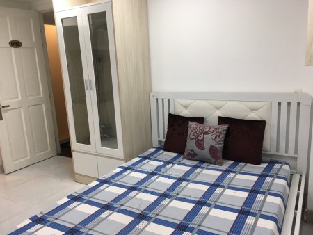 Cho thuê nguyên căn góc 2Mt Nhất Chi Mai P13 Tân Bình. 3.5x10m trệt 2 lầu sân thượng giá 12 tr