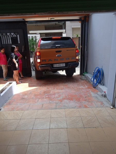 Cho thuê nhà góc 2mt Trương Công Định Tân Bình 1 trệt 3 lầu giá 30 triệu/tháng