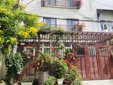 Nhà kinh doanh phòng trọ cần cho thuê lại giá tốt, dtsd 330m2, mt Trần Bá Giao, Gò Vấp