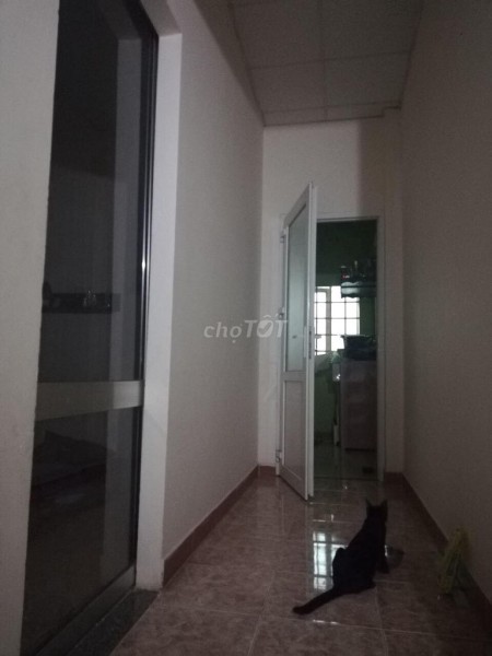 Cần cho thuê nhà nguyên căn Quận 9, dtsd 70m2, 1 trệt, 1 lầu, giá 6.5 triệu/tháng, lh