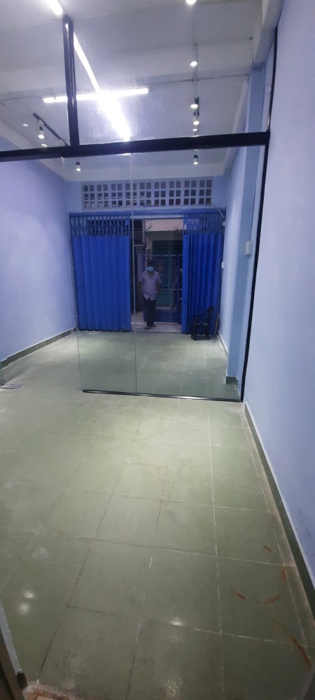 Nhà hẻm xe hơi Nguyễn Tiểu La, trệt 2 lầu sân thượng, 3pn 2wc, diện tích 3.8 x 10m