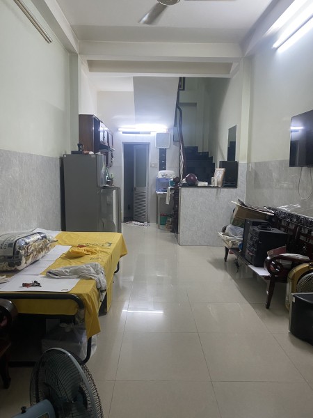 Nhà nguyên căn Nguyễn Thiện Thuật Q.3 Nội thất cơ bản giá tốt