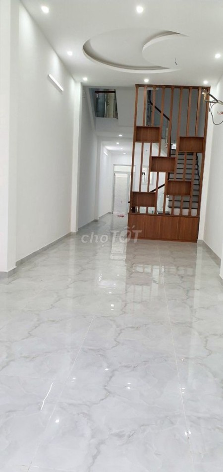 Cần cho thuê nhà rộng 80m2, 1 trệt, 3 lầu đúc, giá 25 triệu/tháng, hẻm Tân Hương, Tân Phú