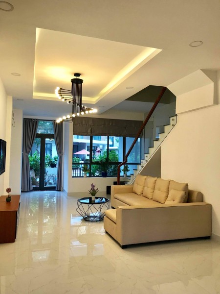 Cho thuê nhà nguyên căn đầy đủ nội thất khu dân cư đông đúc, giá cho thuê 15 triệu/tháng