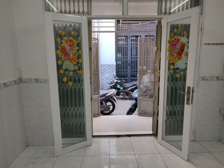 Cho thuê nhà hẻm nguyên căn 516 Phạm Thế Hiển, P4, Quận 8, tiện ích đầy đủ