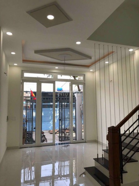 Nguyễn Ảnh Thủ, Quận 12 cần cho thuê nhà rộng 56m2, 3 tầng, giá 6 triệu/tháng