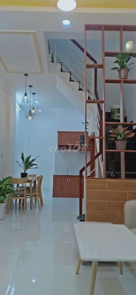 Trống nhà cần cho thuê nhà rông 30m2, 2 tầng giá 7 triệu/tháng, đường Bông Sao, Quận 8
