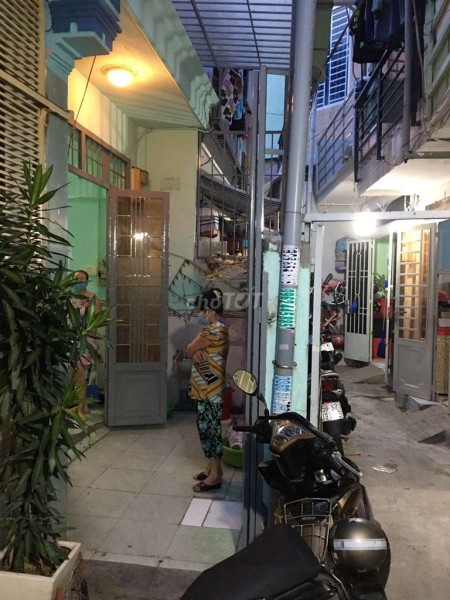 Hẻm an ninh 601 Cách Mạng Tháng 8, Quận 10, dtsd 52m, 2 tầng, giá 7 triệu/tháng