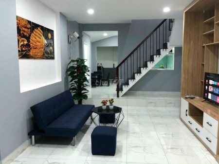 Nhà rộng 48m2, 1 trệt, 2 lầu đúc, hướng tốt giá 14 triệu/tháng, hẻm Nguyễn Đình Chiểu, Quận 3