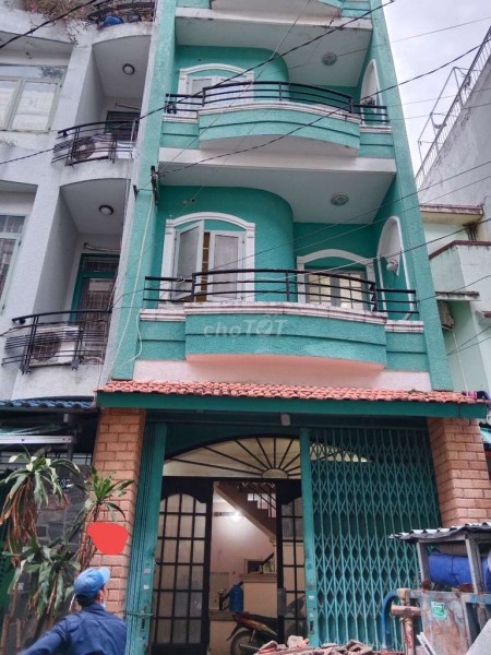 Cho thuê nhà chính chủ hẻm lớn Quận Tân Phú, dtsd 40m2 3 tầng giá 8.5 triệu/tháng, lh 0903795415