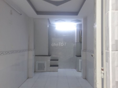 Cần cho thuê nhà Thích Quảng Đức, Phú Nhuận, diện tích 15m2, 2 tầng đúc giá 5 triệu/tháng