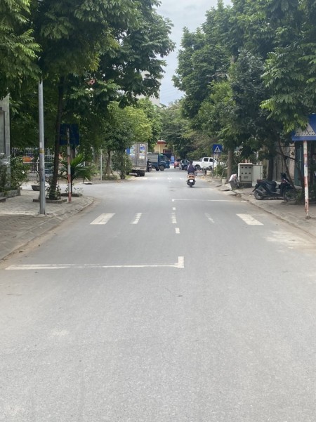 Cho thuê Biệt Thự KĐT Hạ Đình đường Nguyễn Xiển 170m, 4 tầng, 28 tr/th