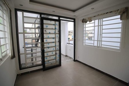 Nhà 3 phòng ngủ gần Trần Hưng Đạo Quận 5 cầu chữ Y giá cho thuê 9 triệu/tháng