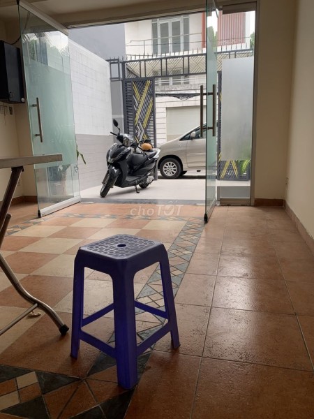 Mặt tiền Thành Thái Quận 10 tiện kinh doanh cho thuê nhà giá 35 triệu/tháng, 4 tầng dt 216m2