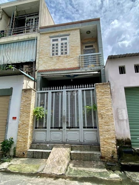 Chủ nhà cho thuê nhanh nguyên căn 75m2, giá 9 triệu/tháng, 3 pn, hẻm Thoại Ngọc Hầu, Tân Phú