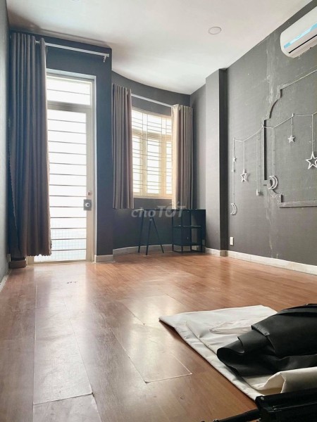 Nhà hướng Nam phong thuỷ tốt cần cho thuê giá 27 triệu, dt 50m2, hẻm 449 Sư Vạn Hạnh