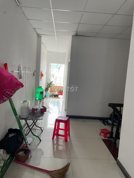 Có nhà hẻm 82 Đinh Bộ Lĩnh, Bình Thạnh cần cho thuê giá 11 triệu/tháng, khu dân cư