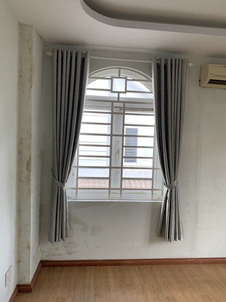 Cho thuê nhà HXT Nguyễn Minh Hoàng, Phường 12, Quận Tân Bình. 4 x 18 Trệt, 2 lầu giá cho thuê 17tr