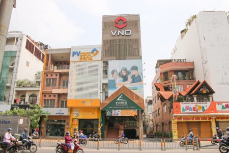 Cho thuê building hầm 7 tầng đúc kiên cố Cộng Hoà 1700m2 Gía rẻ nhất khu vực