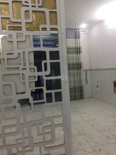 Cần cho thuê nhà Quận Tân Phú, diện tích 60m2, giá 10 triệu/tháng, lh 0934191948