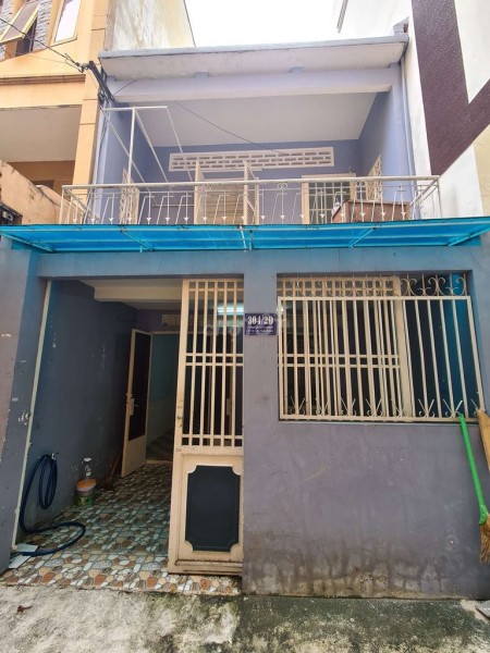 Cần cho thuê nhà rộng 88m2, 2 tầng đúc giá 8 triệu/tháng, đường Trường Chinh, Tân Bình