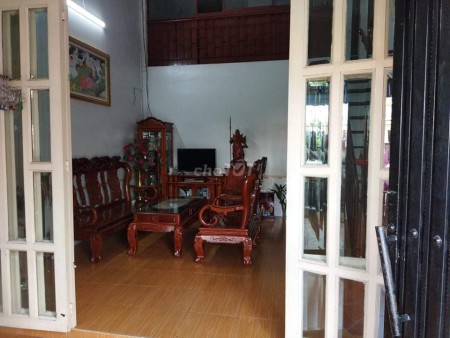 Mình cần cho thuê nhanh nguyên căn 65m2, đường Phan Văn Hớn, giá 5.5 triệu/tháng