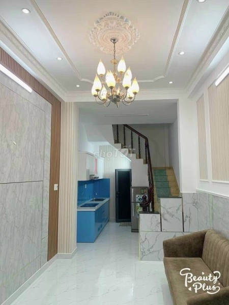 Nhà mới ở liền, Đường Trần Bình Trọng, trệt 3 lầu sân thượng, 3pn 3wc, diện tích 74m2, giá 13 triệu