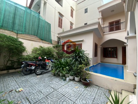 Villa hồ bơi, sân vườn diện tích sử dụng 15x20m mặt tiền Thảo Điền giá tốt