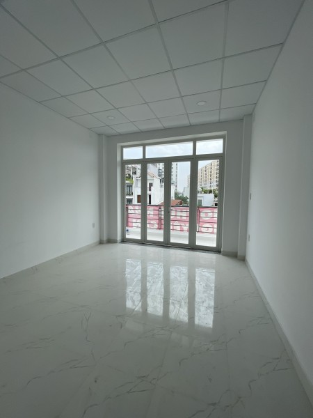 Chính chủ kí gửi mặt tiền 1 trệt 3 lầu cung đường vàng Phan Văn Trị