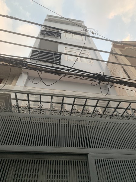 Nhà mới Đường Nguyễn Kim, trệt 3 lầu 3pn 4wc, diện tích 3.5 x 10.5m, giá 13 triệu