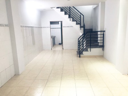 Nhà HXH Đặng Văn Ngữ Mới Sơn phết trệt rất rộng DT 4m x 12m