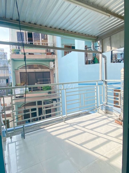 Nhà hẻm 4m rộng thoáng , Hòa Hảo Q10, Trệt 2 Lầu ST