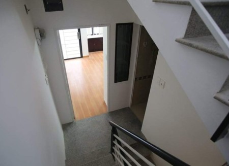 Hẻm thông thoáng P1,Q5 Trệt 2 lầu sân thượng 3PN