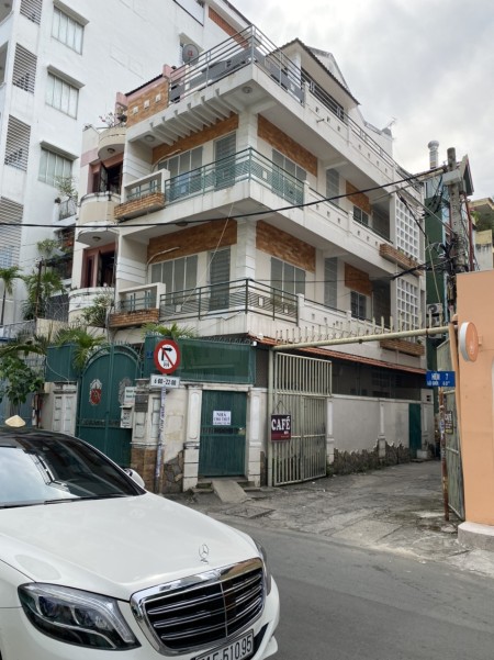 Cho thuê GÓC 2 MẶT TIỀN Đặng Dung , 3 LẦU , giá CỰC TỐT