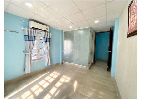 Nhà mới đủ Nội Thất hẻm 4m Q10 hẻm thông Nguyễn.Tiểu.La