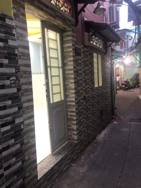 Cho thuê nhà nguyên căn điện nước chính thức hẻm lớn, khu dân cư đông đúc