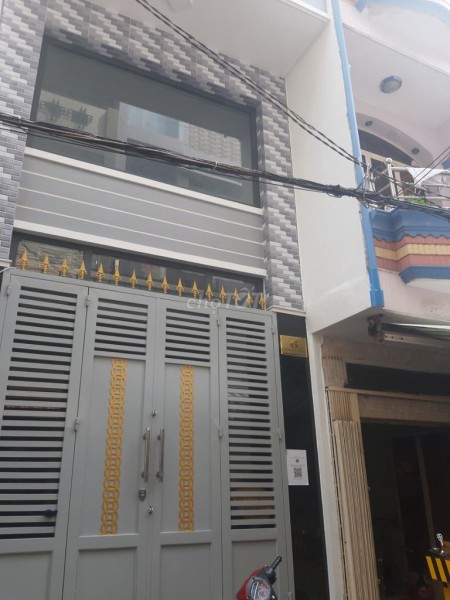 Nguyên căn 1 trệt 1 lửng, 2 lầu cần cho thê giá 15 triệu/tháng hẻm Tân Vĩnh, Quận 4