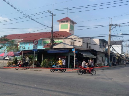 Cho thuê nhà mặt tiền góc ngã 3 đường Tỉnh Lộ 8 - Củ Chi giá cho thuê 25 triệu/tháng, 100m2, 2 phòng ngủ, 3 toilet