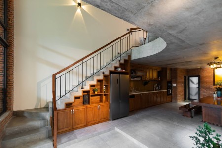 Cho thuê nhà tại Văn Cao, Dt 50m2 x4t, mt 4m, giá 11tr/ tháng