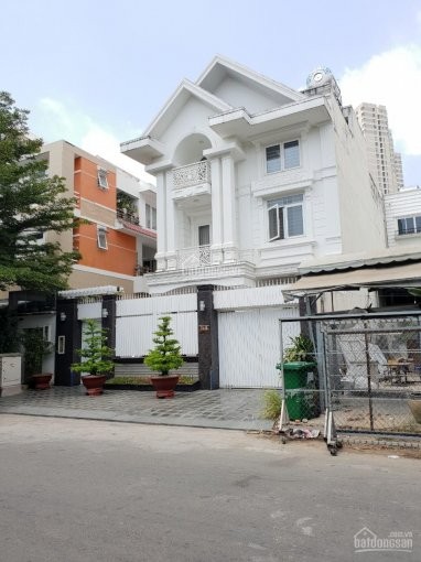 Cho thuê biệt thự đường nhánh Dương Văn An 10x20m hầm trệt 2 lầu 50tr/tháng