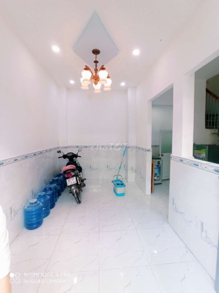 Khu an inh cho thuê nhà hẻm 1 xẹt Luỹ Bán Bích, Tân Phú, dtsd 25m2, giá 8 triệu/tháng