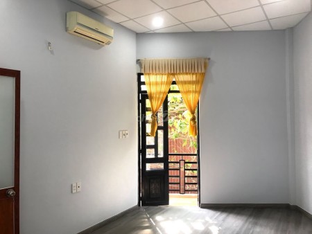 Mình có nhà rộng 50m2 cần cho thuê giá 7 triệu/tháng, 3 tầng đúc hẻm 52/2 Kinh Dương Vương, Quận 6
