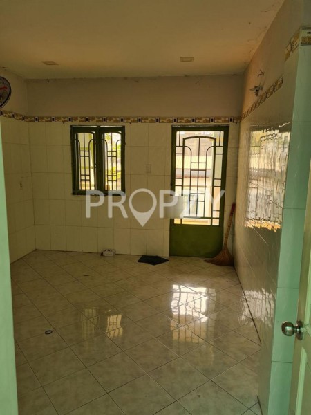 Nhà hẻm xe hơi Lạc Long Quân, trệt lửng 2 lầu 3pn 2wc, diện tích 110m2, giá 10.5 triệu